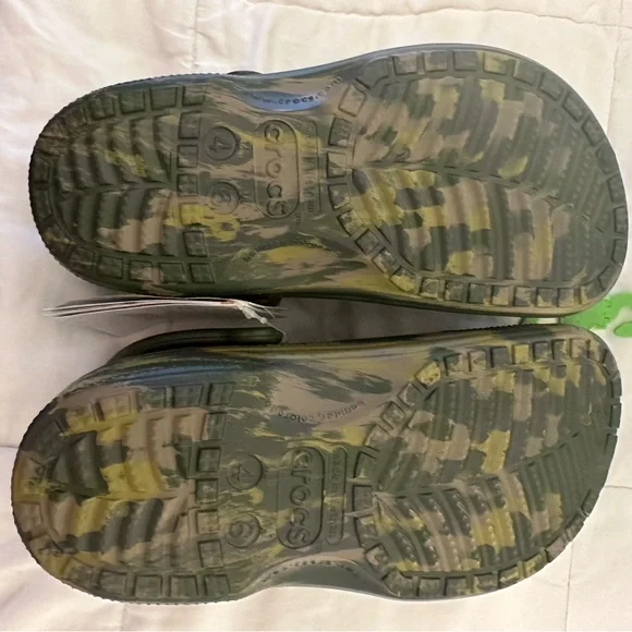 NEW lined CROCS camo army color - Picture 4 of 6